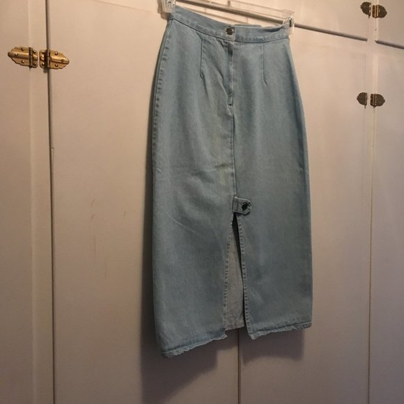 Eber Dresses & Skirts - Eber A-line Midi Denim Skirt